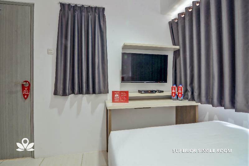 Klinpod Hotel Jakarta Buitenkant foto